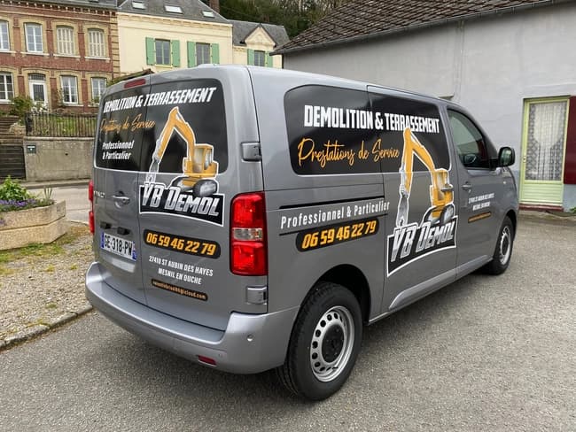 Flocage sur véhicule utilitaire à Bernay dans l'Eure en Normandie